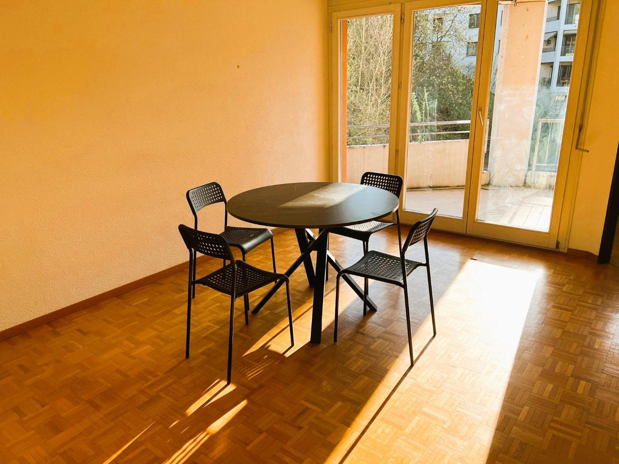 Huge Apartments, Multiple Bedrooms With Balcony In Center - Self Checkin Apartamento *