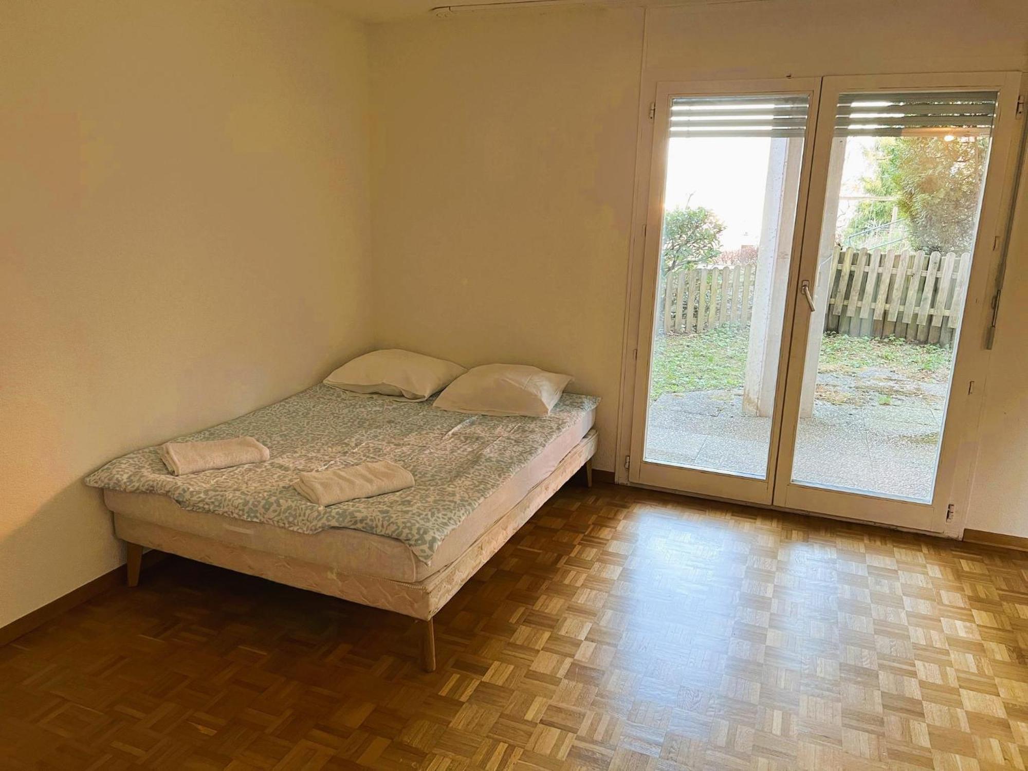 Huge Apartments, Multiple Bedrooms With Balcony In Center - Self Checkin *