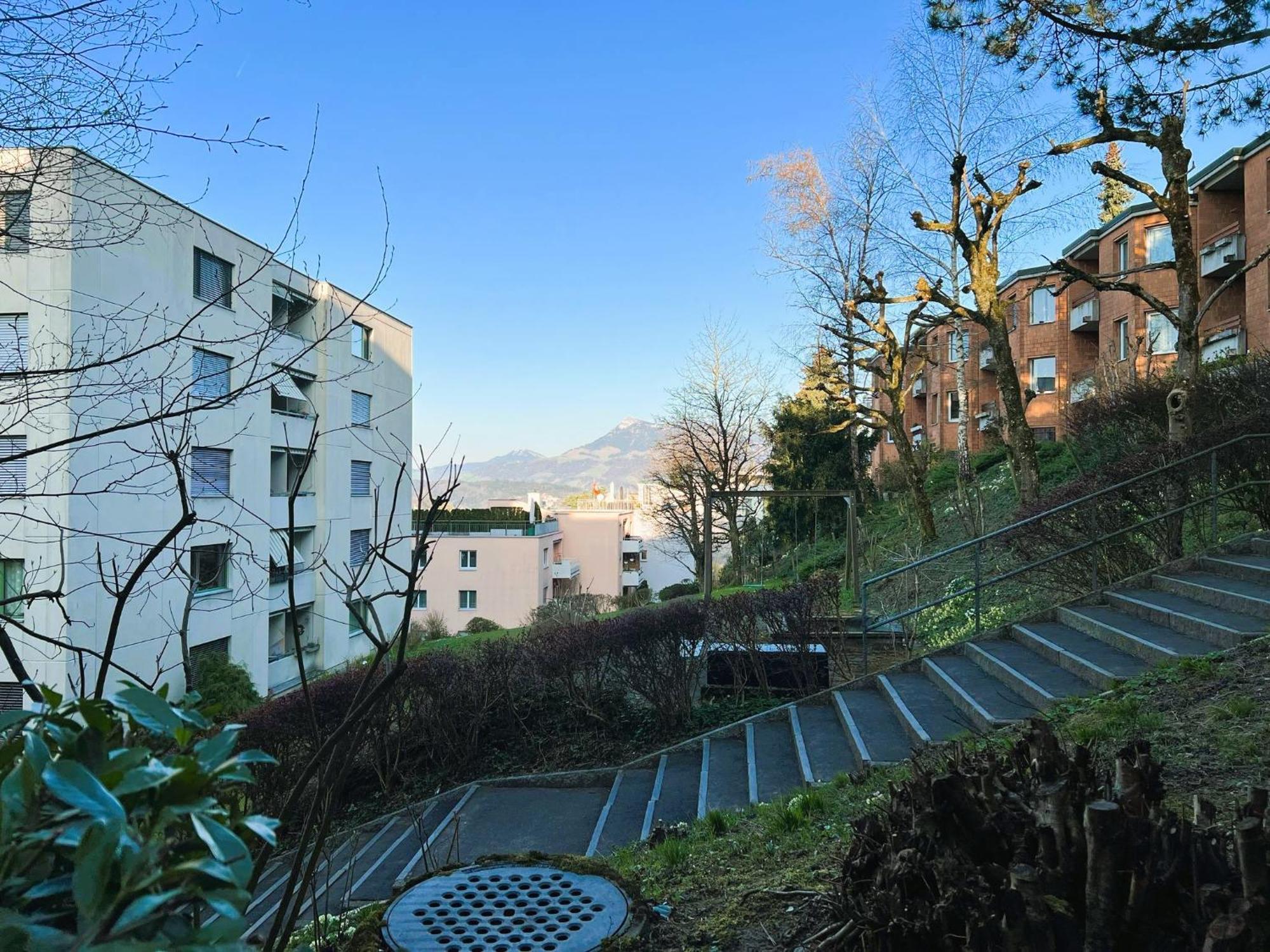 Huge Apartments, Multiple Bedrooms With Balcony In Center - Self Checkin Lucerne